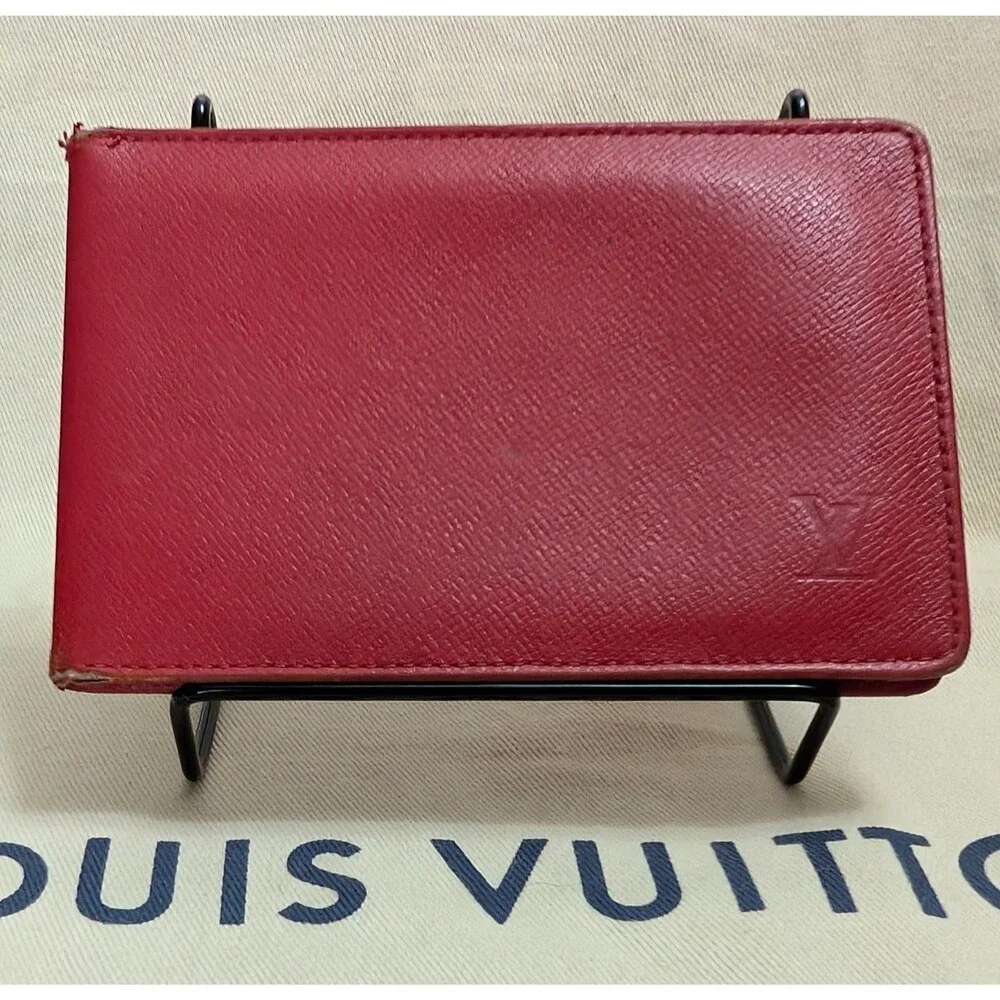 Louis Vuitton Card Holder Wallet Red Taiga Leather Bifold 2000 Authentic SP0090